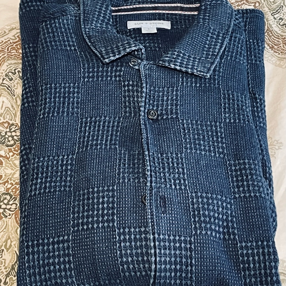 Men’s Large Sun + Stone Men's Textured Blue short sleeve casual shirt